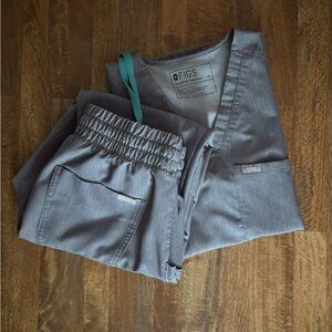 Figs Technical Collection Scrub Set Graphite X Small / X Small Petite